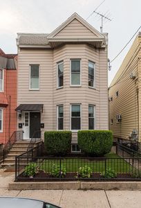 74 Reservoir Ave, Jersey City, NJ, 07307