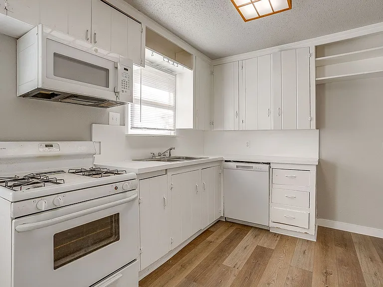 3112 Willow Park St — Photo 8