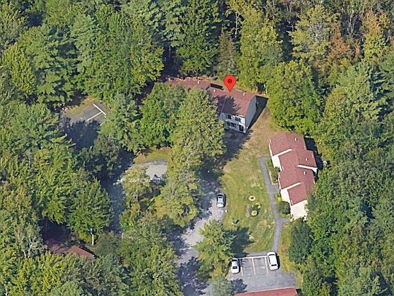 3rd image of 14 Oak Dale Drive #14