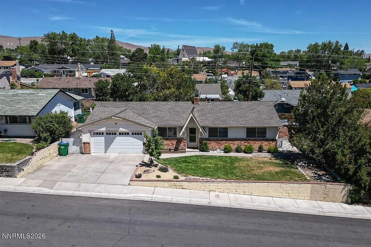 3 bed, 1386 sqft, $2,995 — Photo 1