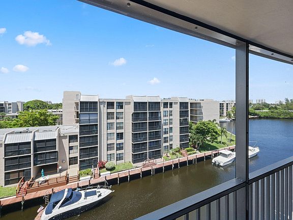 3rd image of 12 Royal Palm Way Unit 605