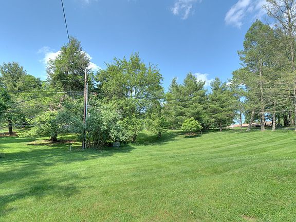 4th image of 1417 Palmer Dr