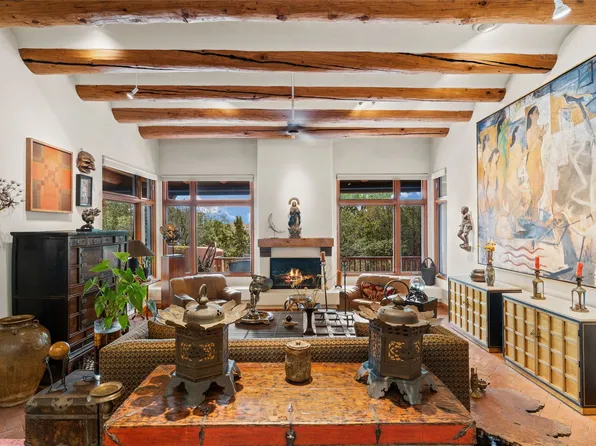 851 Camino De Las Trampas, Santa Fe, NM 87501