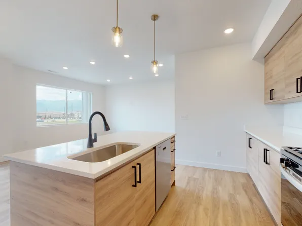 1322 S Sawmill Blvd Unit 508, Heber, UT 84032