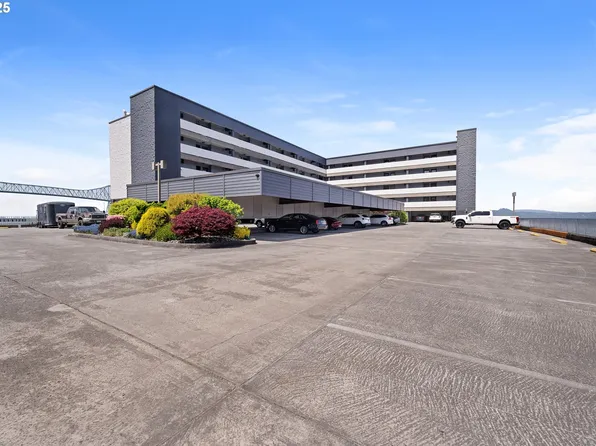 1 3rd St Unit 101, Astoria, OR 97103