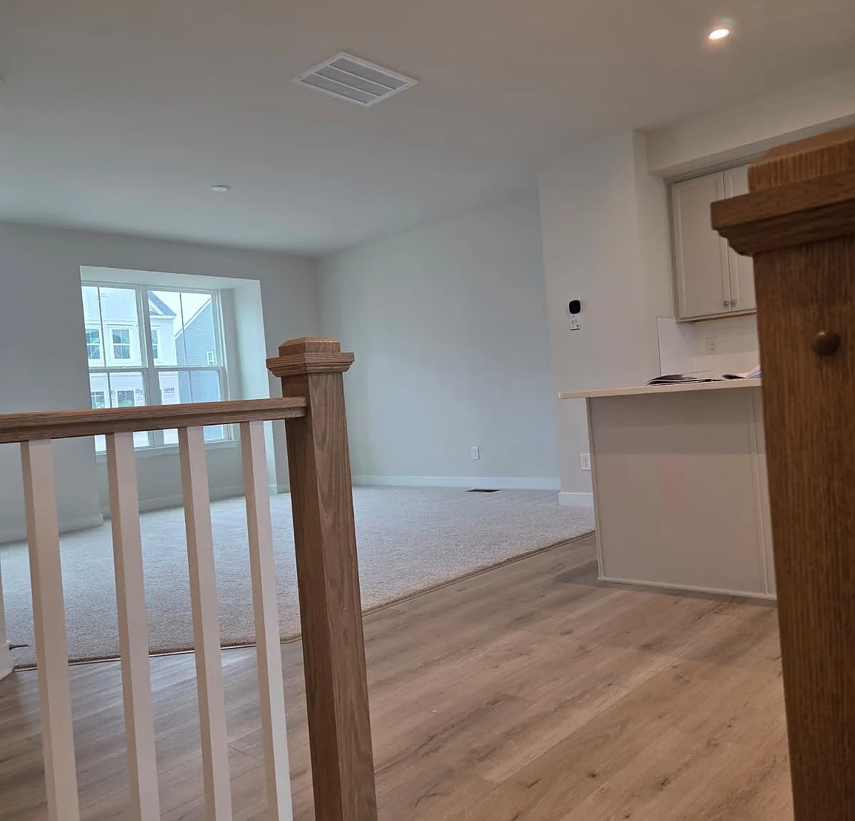 3 bed, 2.5 bath, 2007 sqft, $2,350 — Photo 4