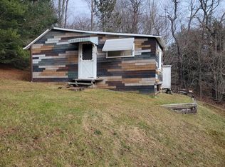 4220 River Rd, Troy, PA 16947