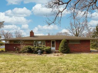 33970 Playview Ct, Farmington Hills, MI