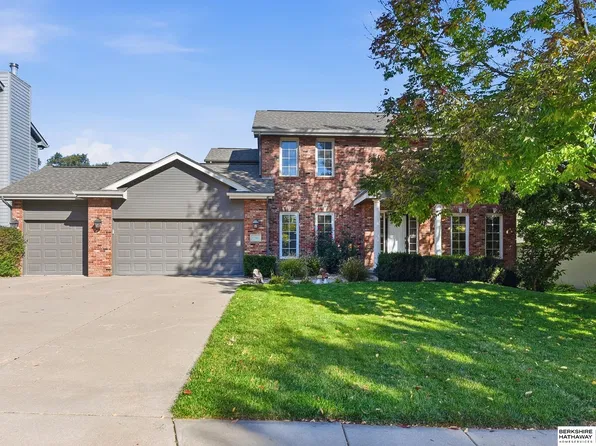 17316 Sharp St, Omaha, NE 68135