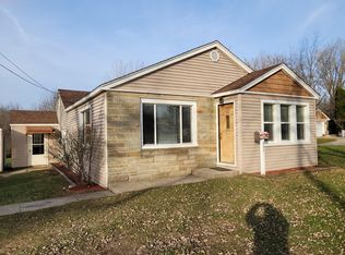 857 N Leroy St, Fenton, MI 48430