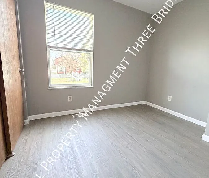 43 Kingspointe Dr — Photo 10