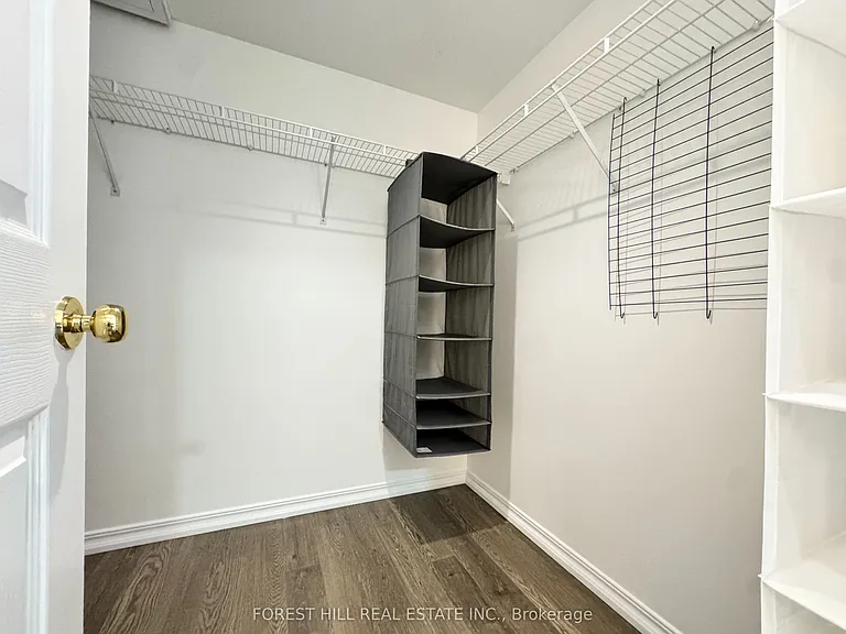 889 Bay St #810 — Photo 11