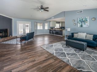 1096 E Senate Cir, Chandler, AZ 85225