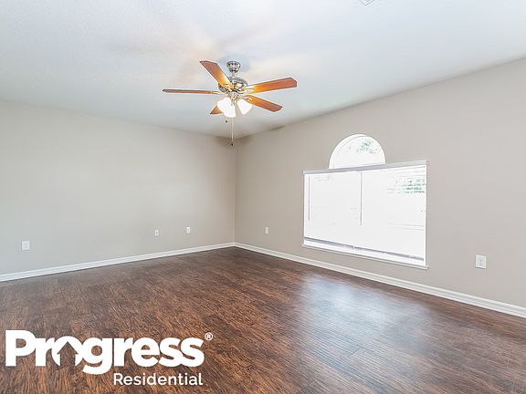 4th image of 5280 Silver Thistle Ln