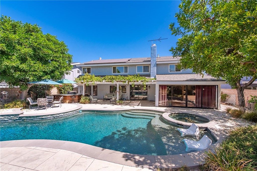 17036 Calahan St, Northridge, CA 91325 | Zillow