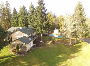 5544 Azalea Dr, Grants Pass, OR 97526