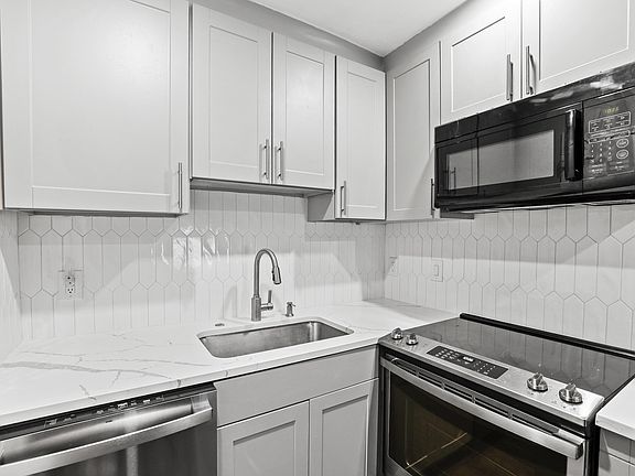2nd image of 2211 NE 67th Street #1131
