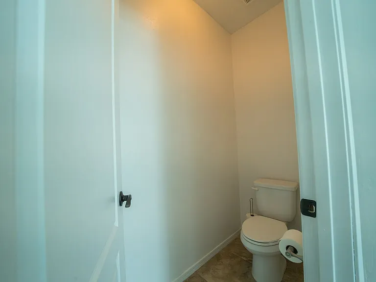 5951 E 45th Pl — Photo 33