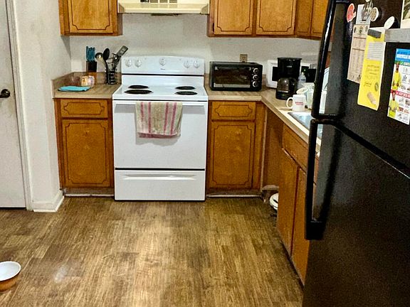4th image of 1081 MIMOSA COVE Court W