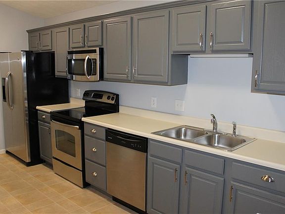3rd image of 6524 Emerald Hill Ct APT 207