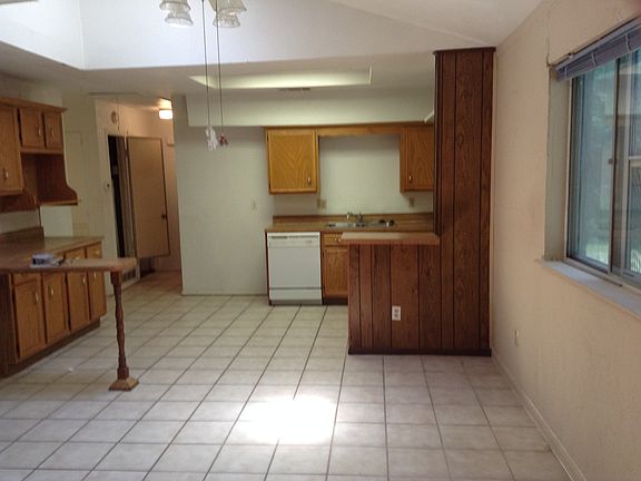 5th image of 733 Willowbrook Dr