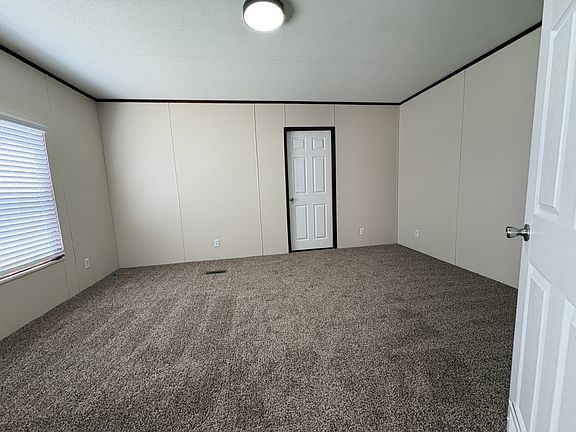 4th image of 1002 Gripper Way #685