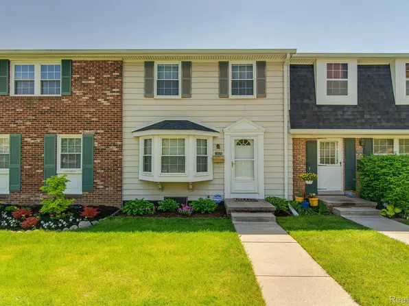 19974 Silver Spring Dr, Northville, MI 48167