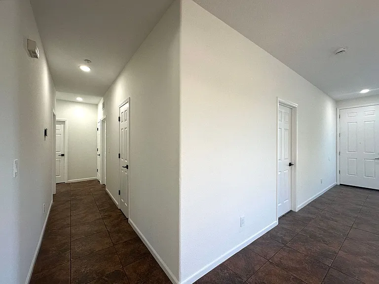 2608 Saint Andrews Dr — Photo 16