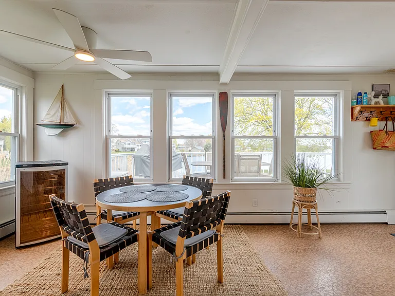 24 Shore Dr — Photo 9