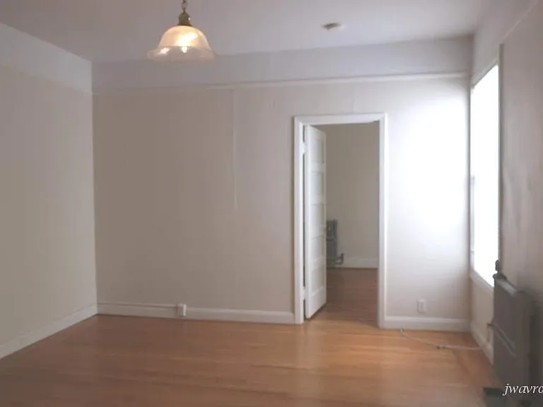 2852 California St #10 — Photo 7