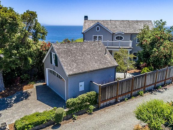3rd image of 737 Seacliff Dr