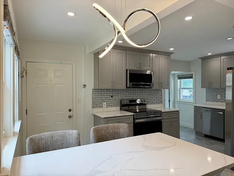 44 Everett St #1 — Photo 6
