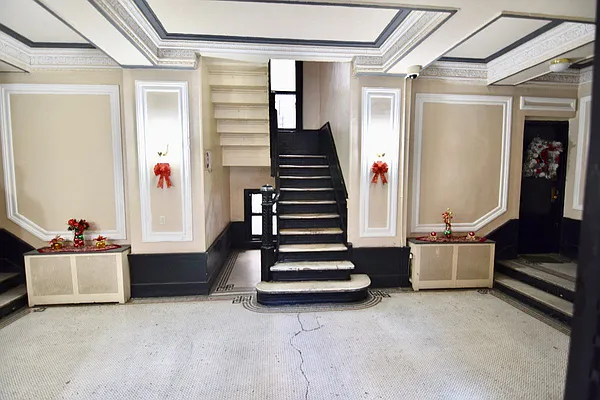 Rented by Bohemia Realty Group | media 11