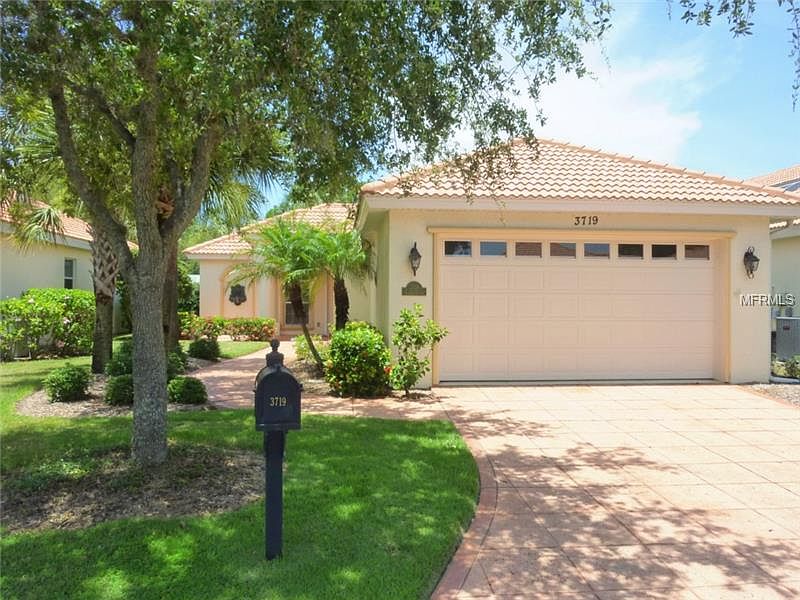 1st image of 3719 Cadbury Cir