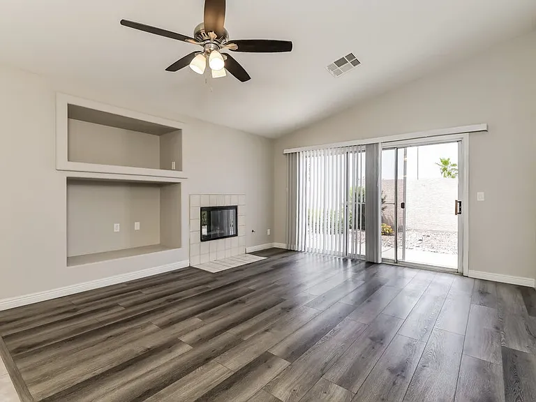 972 Trackers Glen Ave — Photo 4