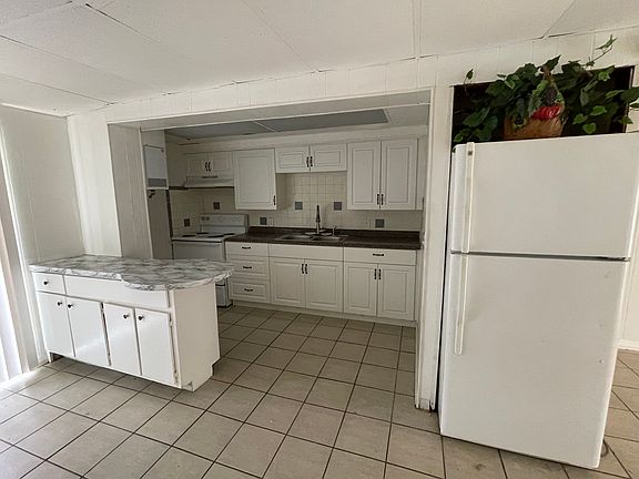 3rd image of 16170 Aralia Dr APT C