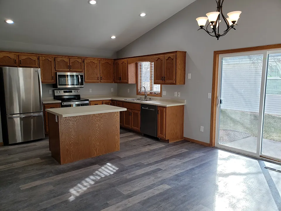 W2802 Brookhaven Dr