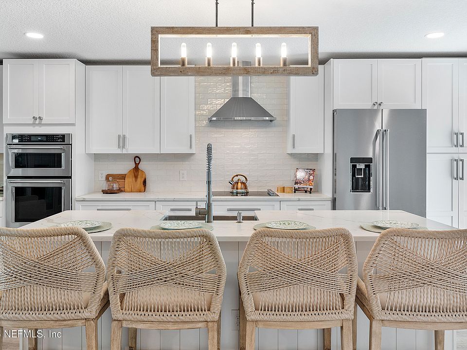 1st image of 109 BERMUDA Court