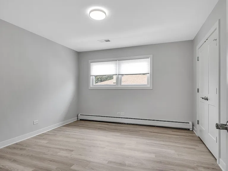 739 56th Pl — Photo 11