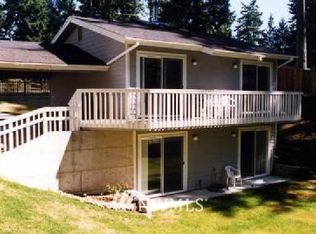 3654 E Harper St, Clinton, WA 98236