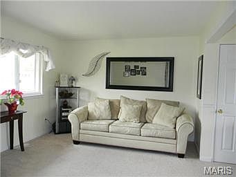 2nd image of 845 Manresa Ln