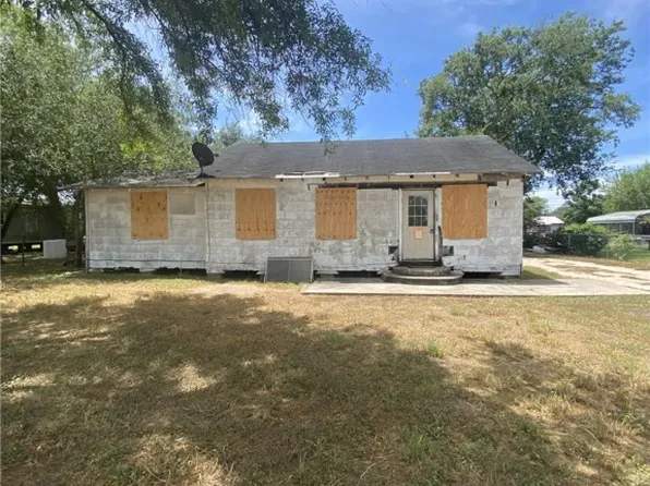 629 SW 7th St, Premont, TX 78375