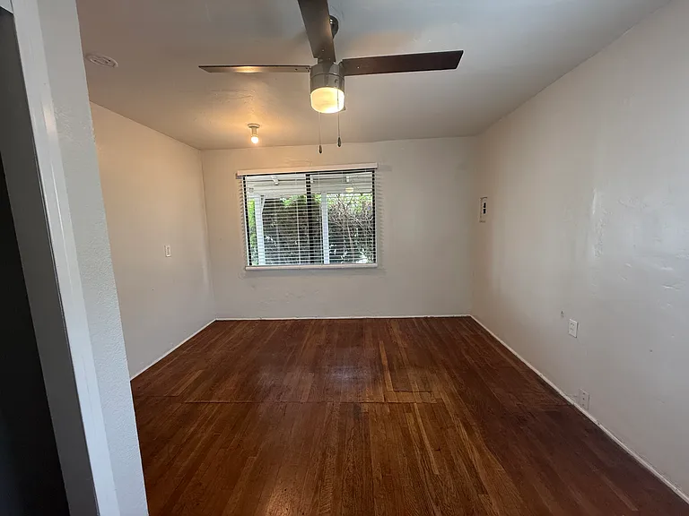 8314 Golden Ave #A — Photo 16