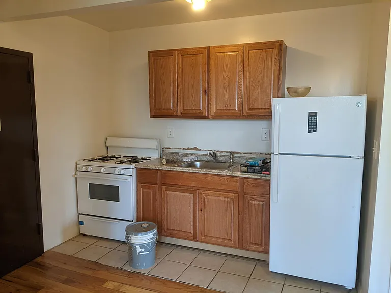1167 Willmohr St #3F — Photo 2