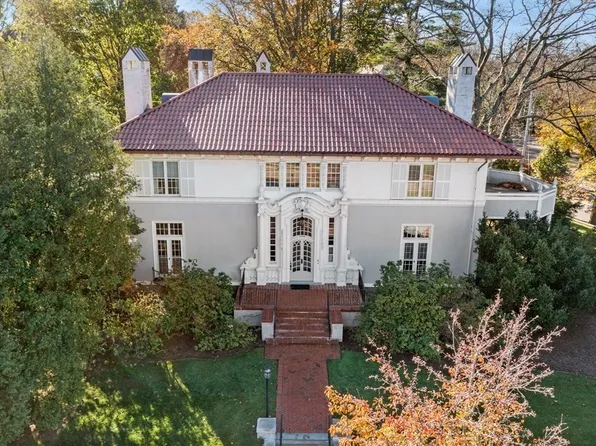 386 Commonwealth Ave, Newton, MA 02467