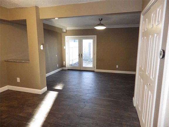 3rd image of 2755 Blackforest Dr