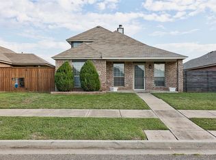 1405 SW 24th St, Moore, OK 73170