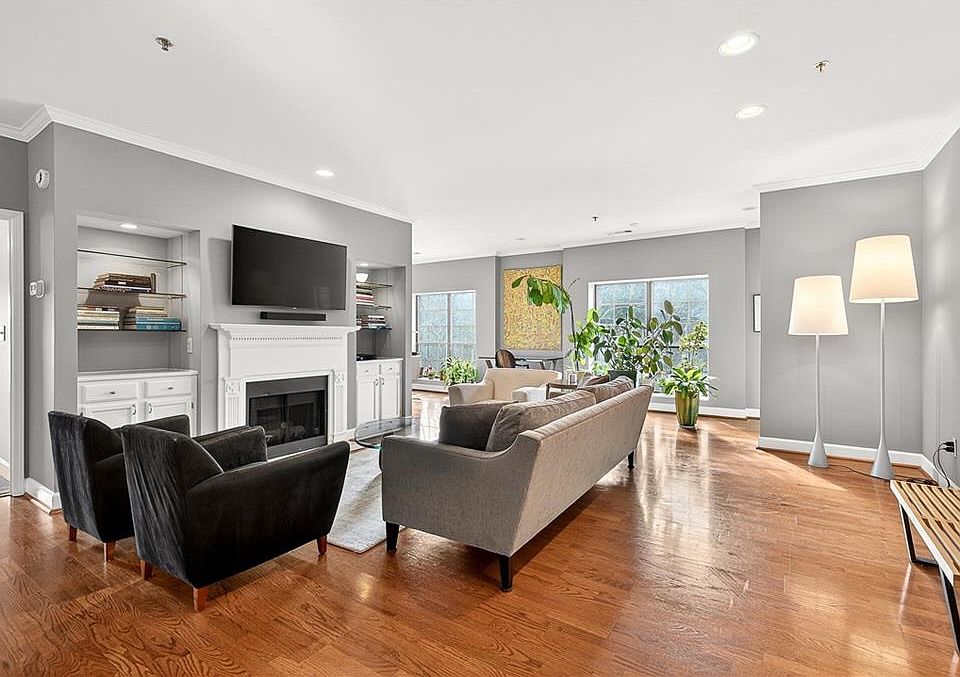 1st image of 2865 Lenox Rd NE APT 503