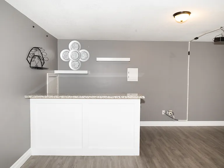 1426 W Nottingham Cir — Photo 33