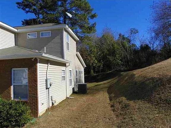 2nd image of 2213 Delta Ln